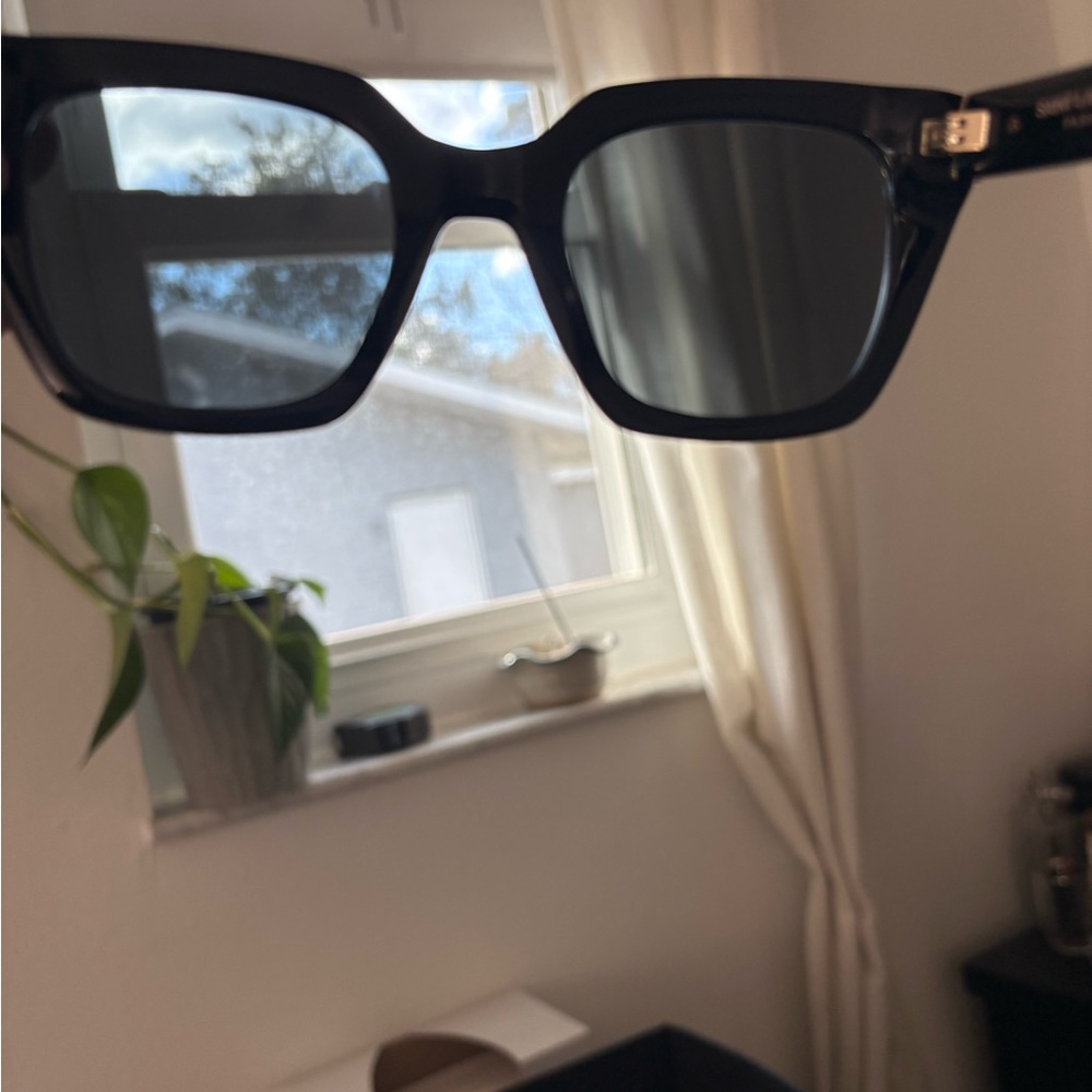 Yves Saint Laurent Black Sunglasses - Picture 4 of 5